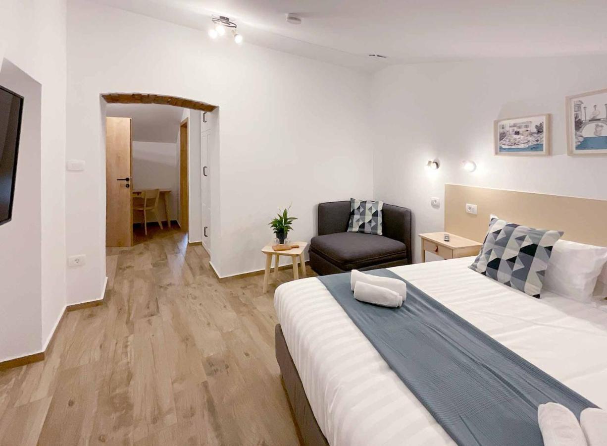 Soca Guesthouse Kanal Luaran gambar