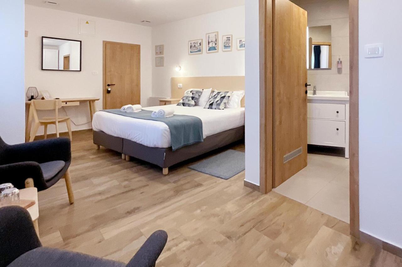 Soca Guesthouse Kanal Luaran gambar